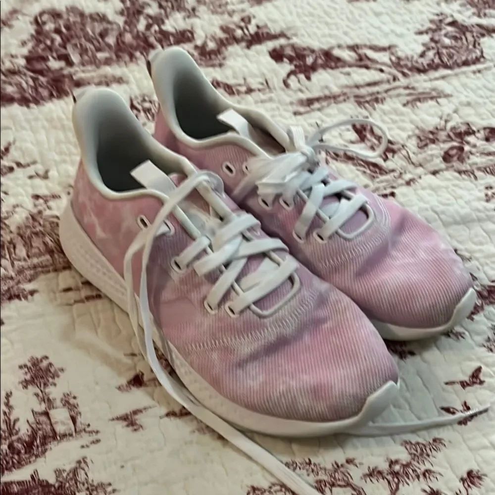 Adidas pink sneakers